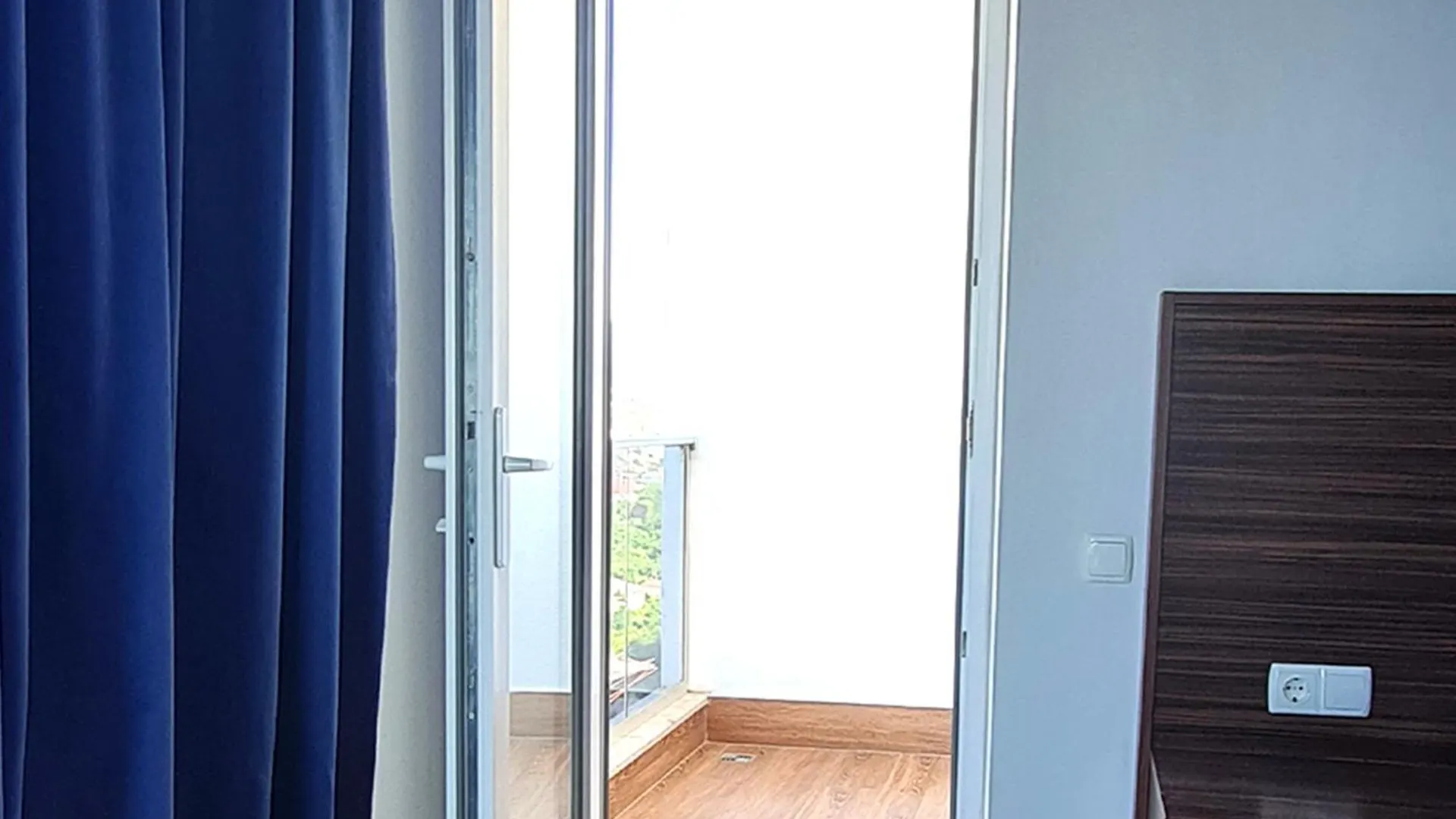 Seaside 2-Room 3-Balconies Apt#12 Stunning View Батуми Грузия